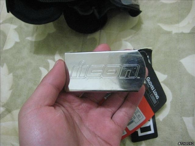 遲來的開箱文~ Icon TI-MAX 鈦合金手套 給我高規格的保護~