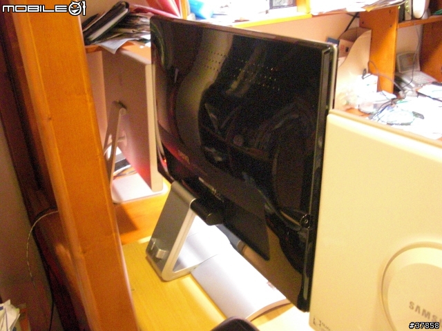 不專業開箱文 BenQ V2400W