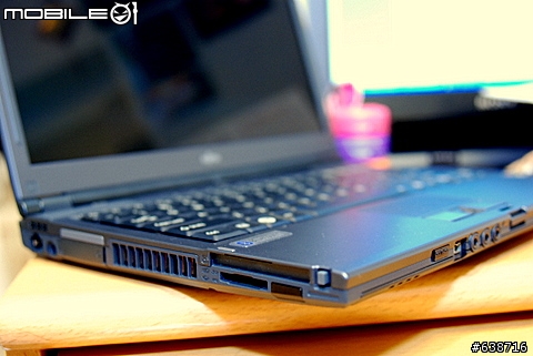 我的第一台筆電 -- fujitsu s6410 (renew??) 不專業開箱文~