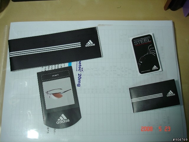 剛到手滴adidas風鏡