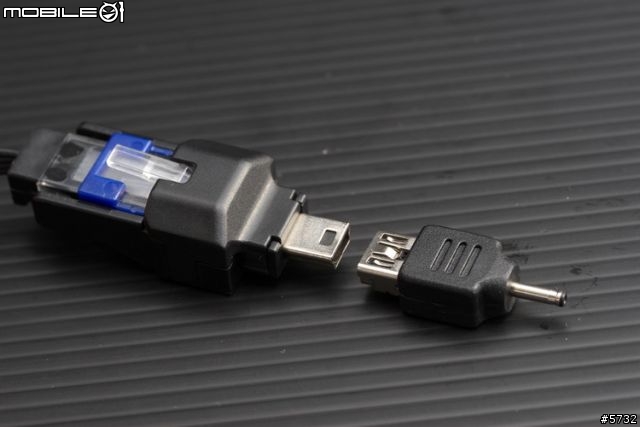 一條卡好用~Targus 4合1 萬用集線器