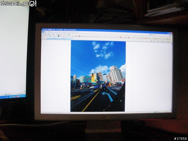不專業開箱文 BenQ V2400W