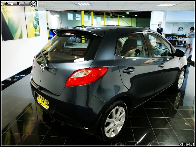 {開箱文}分享New Mazda2~ 換新車牌啦!