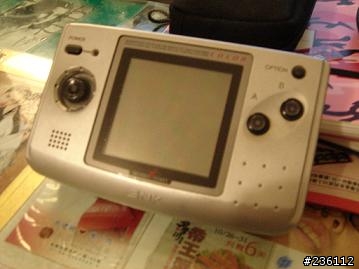 「分享」N年前的掌上型電玩,當時價格直逼PSP