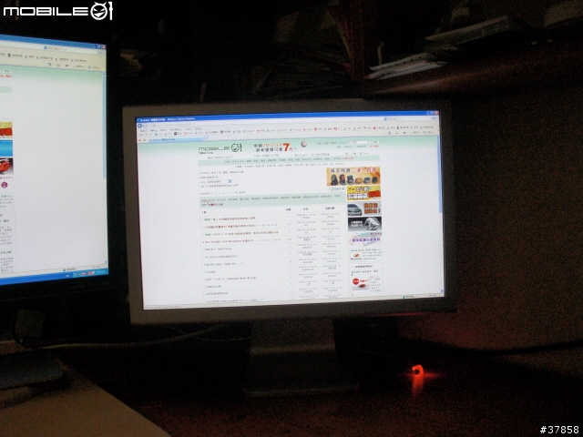 不專業開箱文 BenQ V2400W