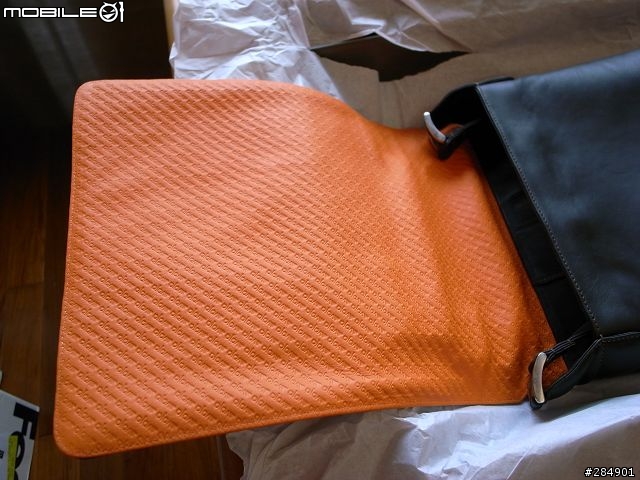 Macbook Air 之 Vaja包包入手