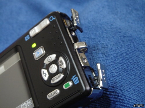 就愛黑金! 根本就是攝影機的 Pentax Z10 黑金限定版