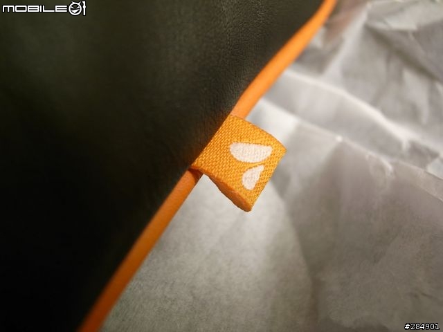 Macbook Air 之 Vaja包包入手