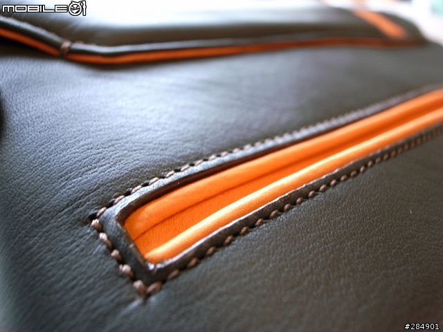 Macbook Air 之 Vaja包包入手