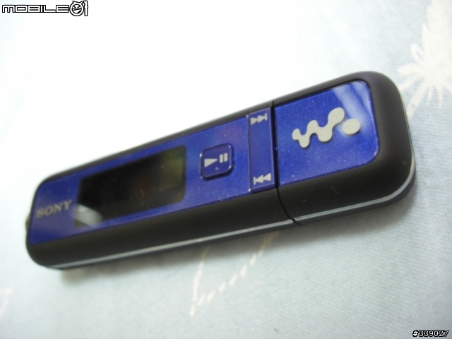 《開箱分享》Sony Walkman 數位隨身聽 NWD-E025F(2GB)