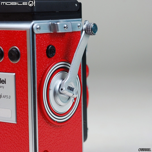 收藏級 Rolleiflex 數位小相機