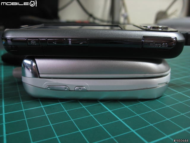 ASUS P320 亂開箱文,補上手機拍的照片