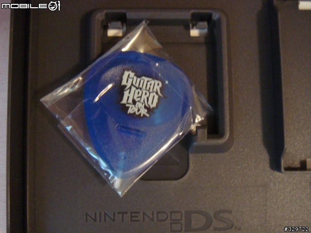 「開箱」第一次分享~NDSL Guitar Hero on tour