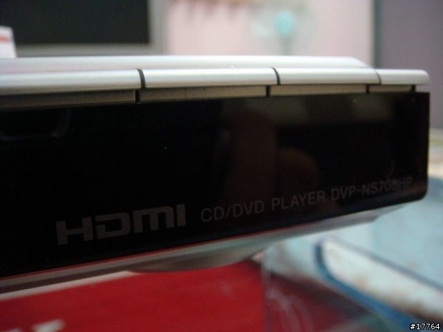 【以小坪數為生 】Sony KDL-26U3100 滿足你的需求 + DVP-NS708HP開箱文 +D70相框配置圖