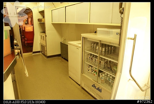 日本神奈川--小田急のロマンスカー(10000形-HiSE) 箱根浪漫列車→新宿駅