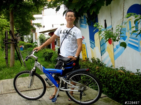 帶小藍Giant DS821回台東