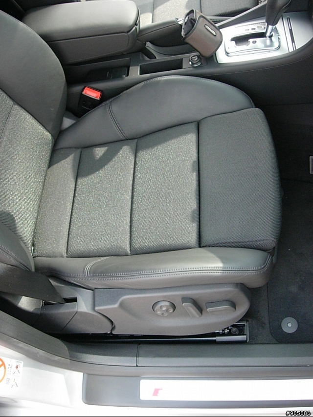 遲來的開箱文 AUDI A4 1.8T 永恆紀念版 有圖有真相