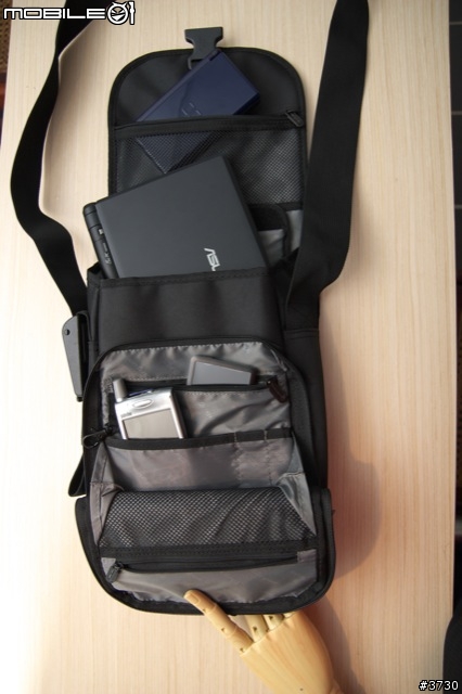 Targus CityLite 迷你斜背包 (EeePC 可裝)