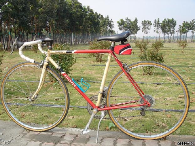Giant老鋼管車系-骨灰集散地