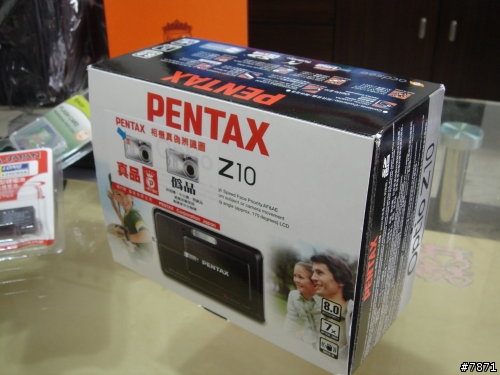 就愛黑金! 根本就是攝影機的 Pentax Z10 黑金限定版
