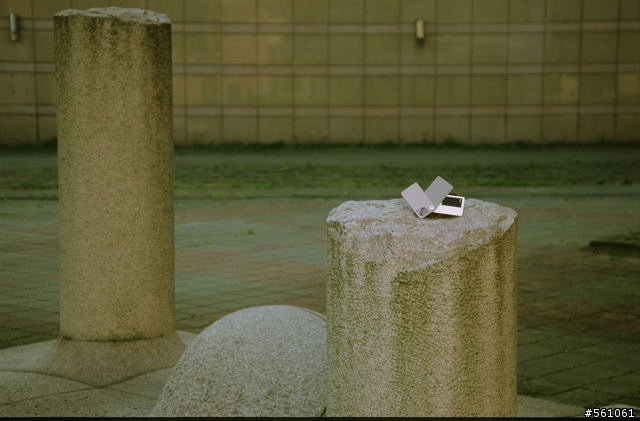 Provia 100F 陰影處偏藍的問題