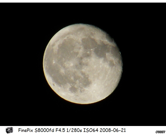 S8000fd 拍月亮連載~~~只拍了4天之後,連著都下雨!
