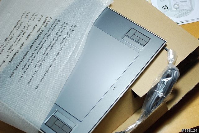 天馬行空的數位化神器!! Wacom intuos3 6x8 數位繪圖板