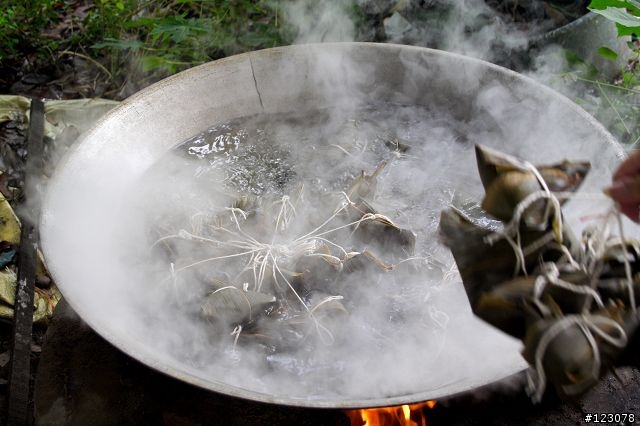 大家一起來包肉粽吧!南部粽篇