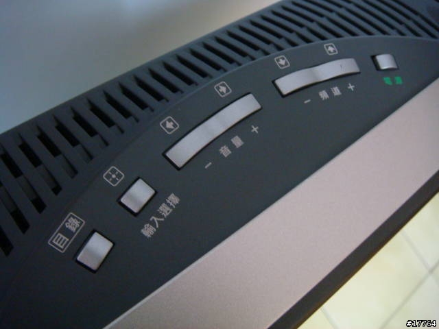 【以小坪數為生 】Sony KDL-26U3100 滿足你的需求 + DVP-NS708HP開箱文 +D70相框配置圖