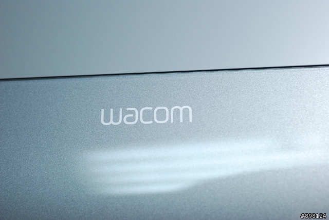 天馬行空的數位化神器!! Wacom intuos3 6x8 數位繪圖板