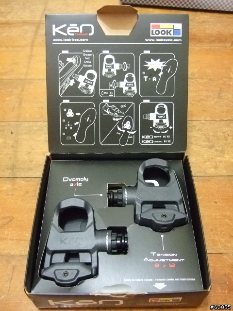 入手公路車5天的新手上卡踏卡鞋~LOOK keo classic卡踏+PAZZAZ carbon卡鞋
