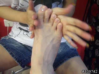男生也需要足部保養嘛...(圖超多唷)