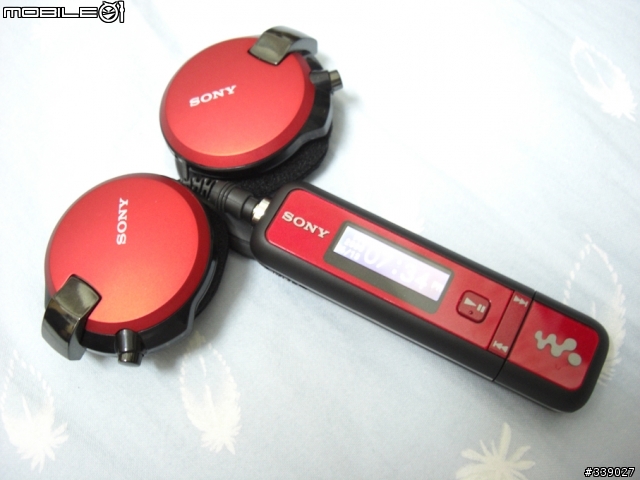 《開箱分享》Sony Walkman 數位隨身聽 NWD-E025F(2GB)