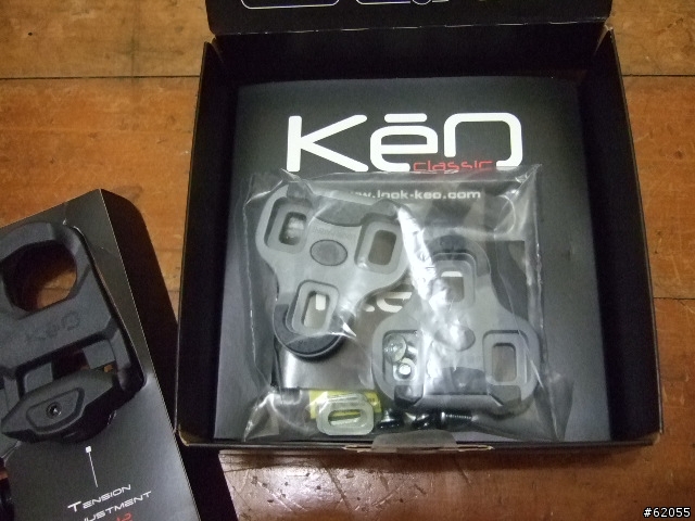 入手公路車5天的新手上卡踏卡鞋~LOOK keo classic卡踏+PAZZAZ carbon卡鞋