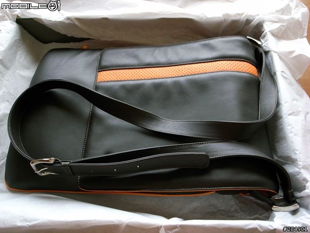 Macbook Air 之 Vaja包包入手