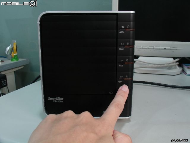 SmartStor NS4300N QA教學-實體安裝篇