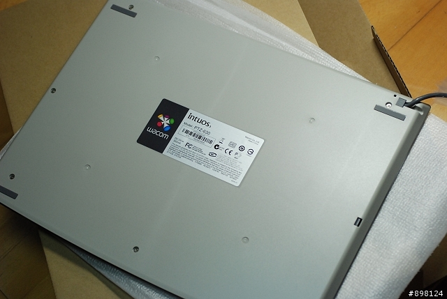 天馬行空的數位化神器!! Wacom intuos3 6x8 數位繪圖板