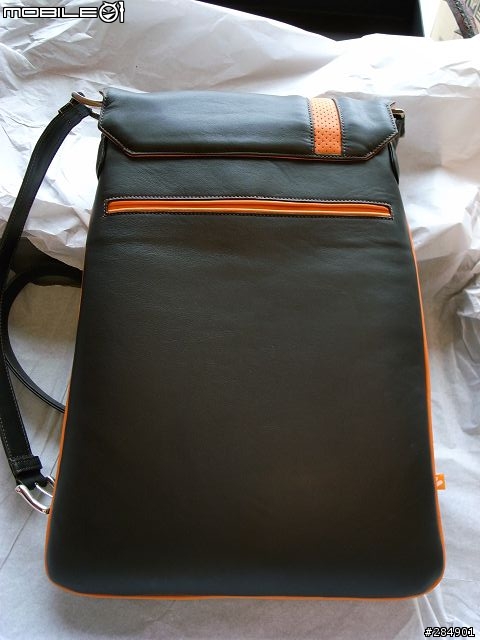 Macbook Air 之 Vaja包包入手