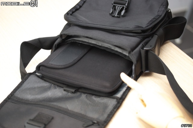 Targus CityLite 迷你斜背包 (EeePC 可裝)