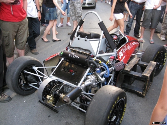加拿大F1賽車嘉年華-跟著我的相機一遊--(附火級的辣妹)_part II