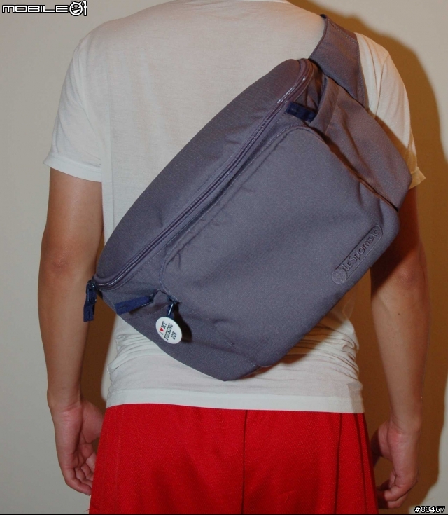 相機包:另類的彈弓手--Lesportsac cove sling