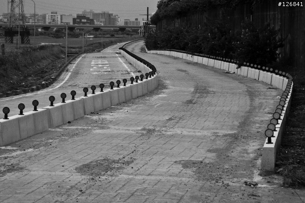 是建設?還是破壞? 板橋--土城 河濱腳踏車道