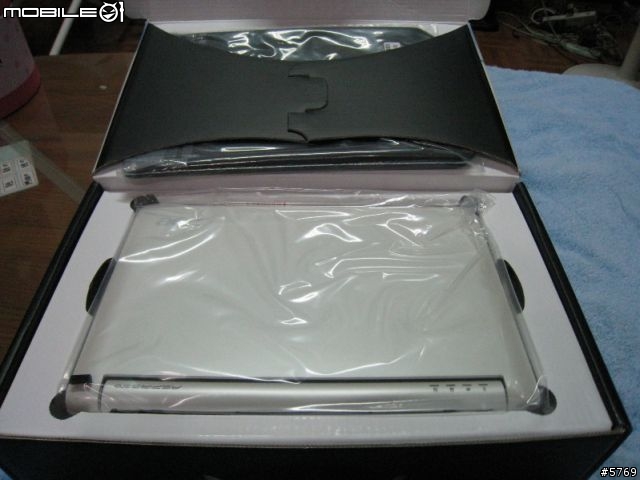 白色Aspire One 開箱文 自行安裝winxp及xp驅動程式下載處 新增尺寸對照圖