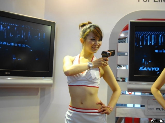 w300實拍,7月12日影音多媒體展,圖多