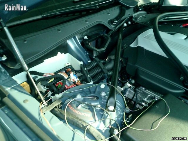 BMW 大五 E60 車系原廠防盜器安裝實錄 > 更新@閃紅燈後照鏡
