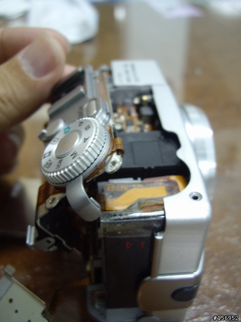 我的DIY維修日記 Part 2 2007.04.13(Sony V1 快門維修)