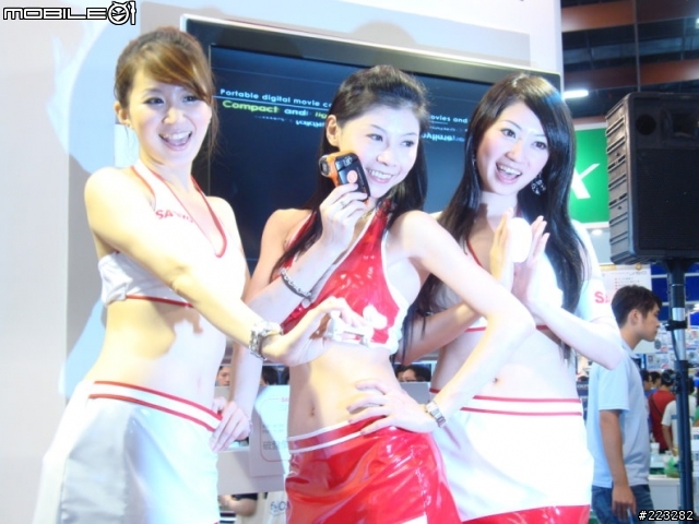 w300實拍,7月12日影音多媒體展,圖多