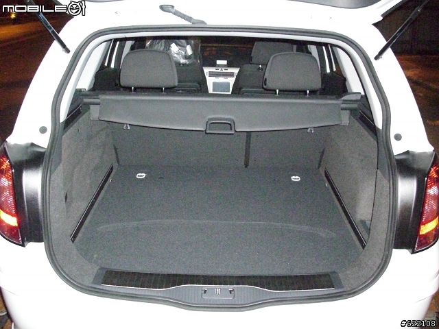 7/5 凌晨巧遇 Astra Station Wagon!