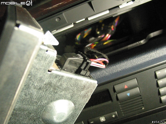 iPod your BMW E39 (DIY within 1 hour)