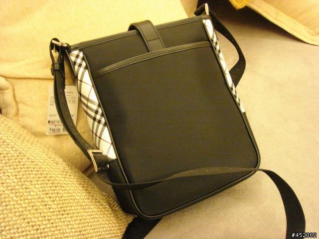 BURBERRY BLACK LABEL 經典側背包簡易開箱